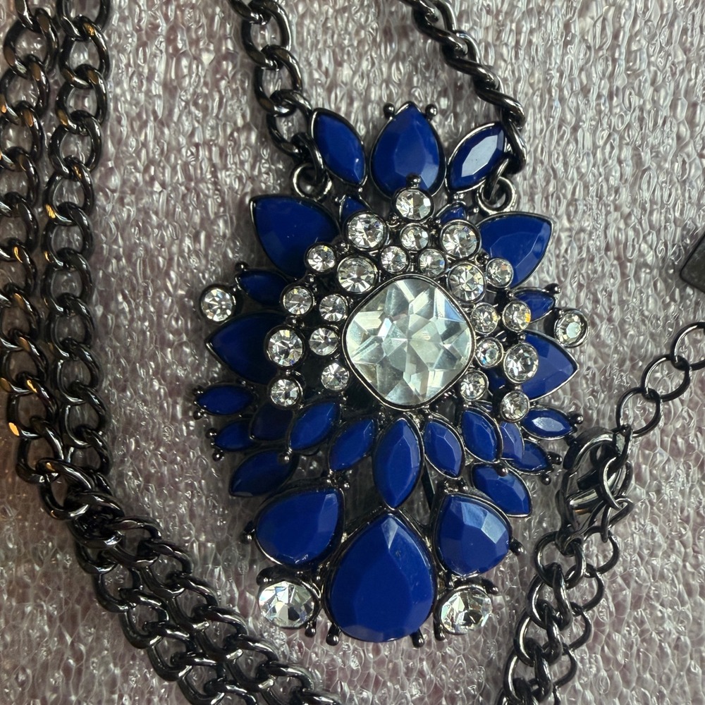 Park Lane Blue Rhinestone Floral Statement Necklace Gunmetal Chain PL Logo‎